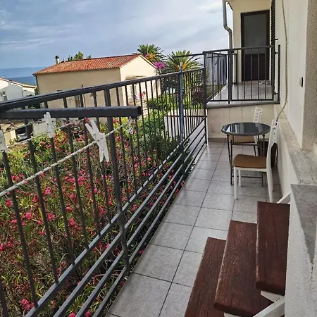 Casablanca Lägenhet Podstrana